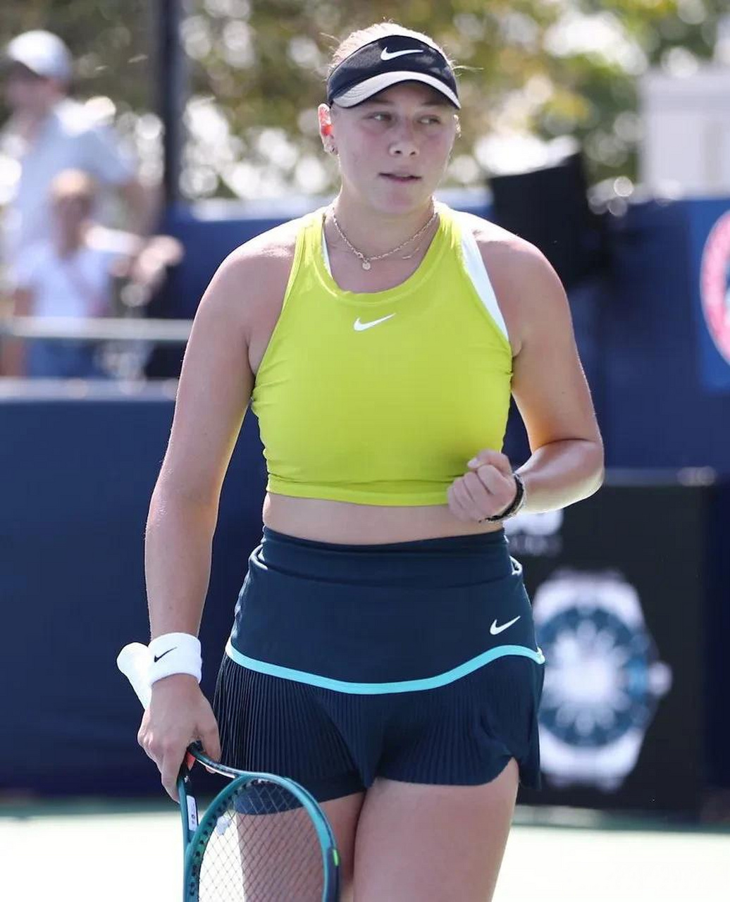 中锋位置需 中锋位置需